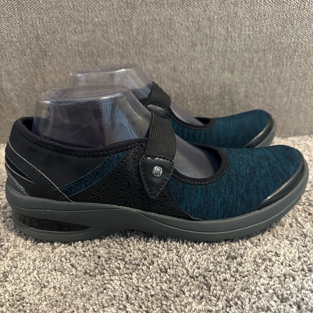 Bzees Women’s Blue/Black Mary Jane Slip On Loafers Size 9.5